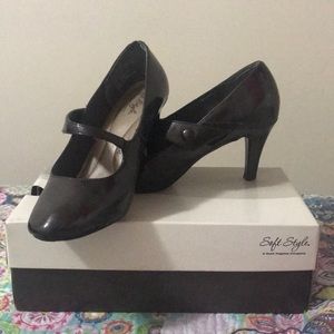 Women’s shoes